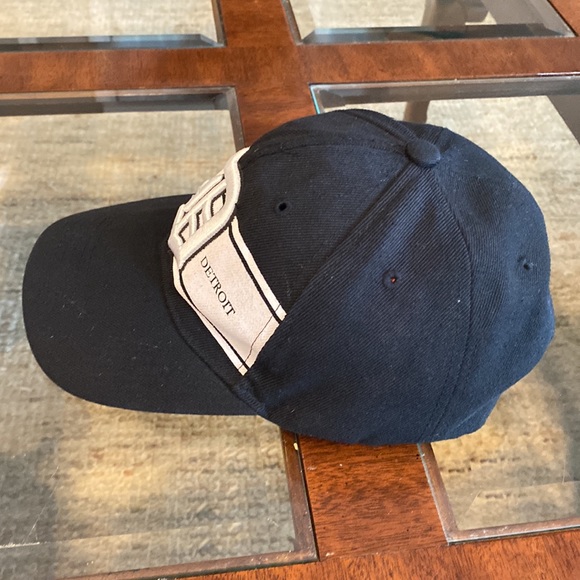 Black & White Detroit Adjustable Baseball Hat - Picture 6 of 10